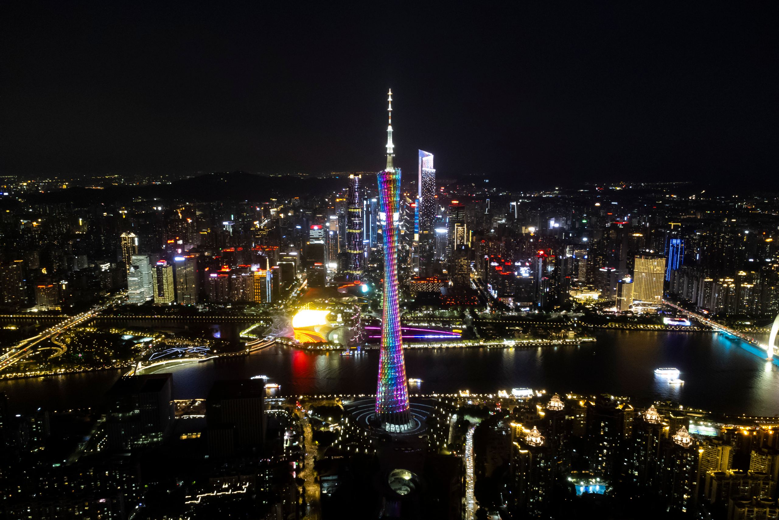 Guangzhou Tower and the Pearl River at night